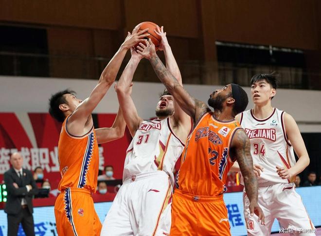 是一个容易 是一个容易