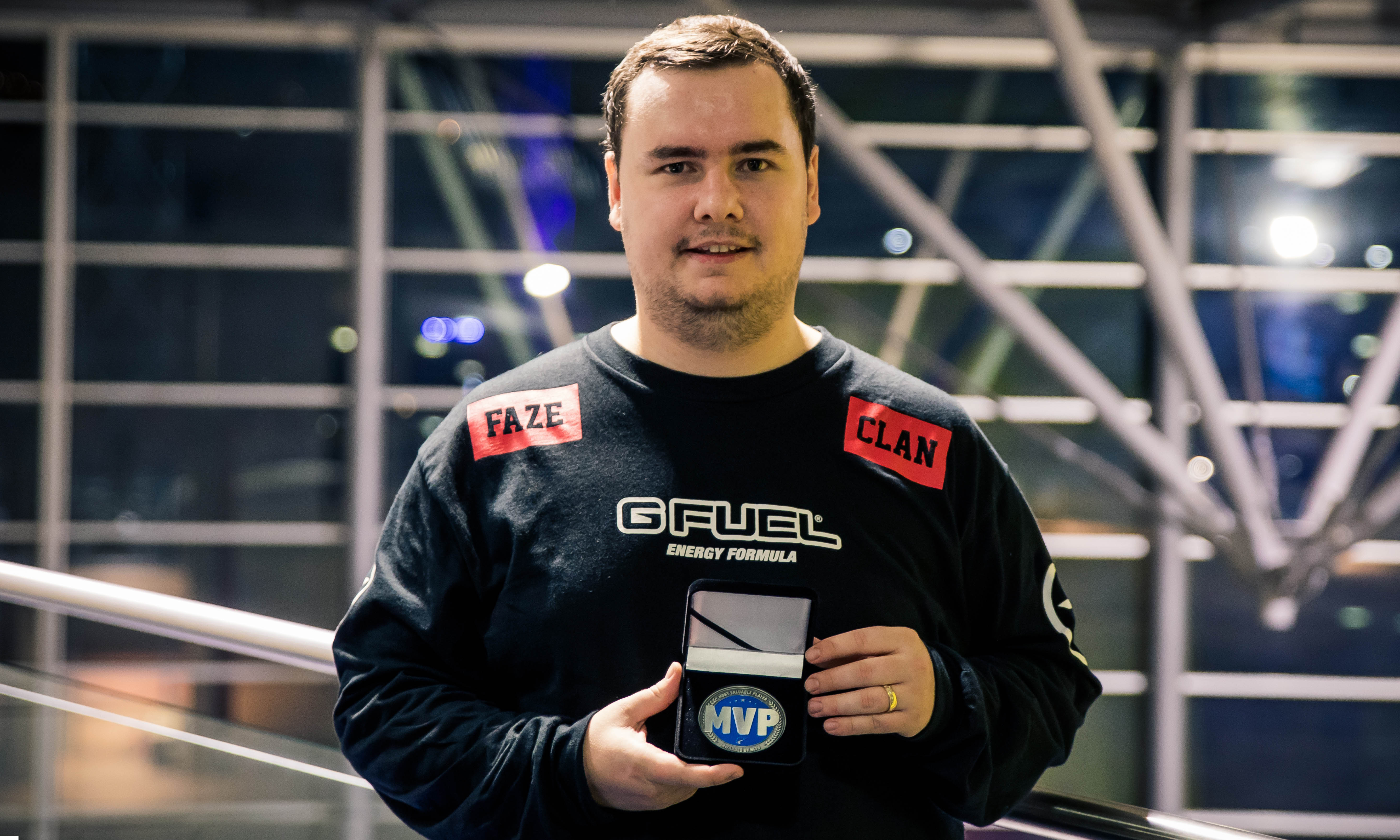 给了直塞通 给了直塞通